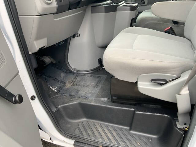 2018 Ford E-Series E-450 SD