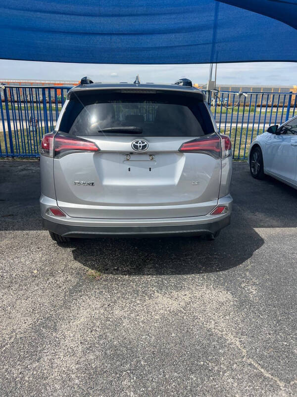 2016 Toyota RAV4 LE