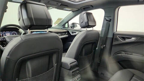 2025 Audi Q4 e-tron Premium Plus 45