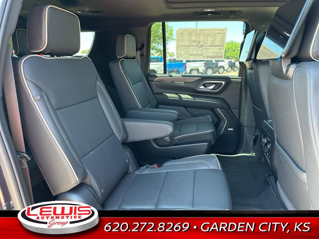 2024 Chevrolet Suburban for sale at Lewis Chevrolet of Garden City in Garden City, KS