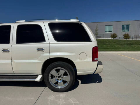 2004 Cadillac Escalade