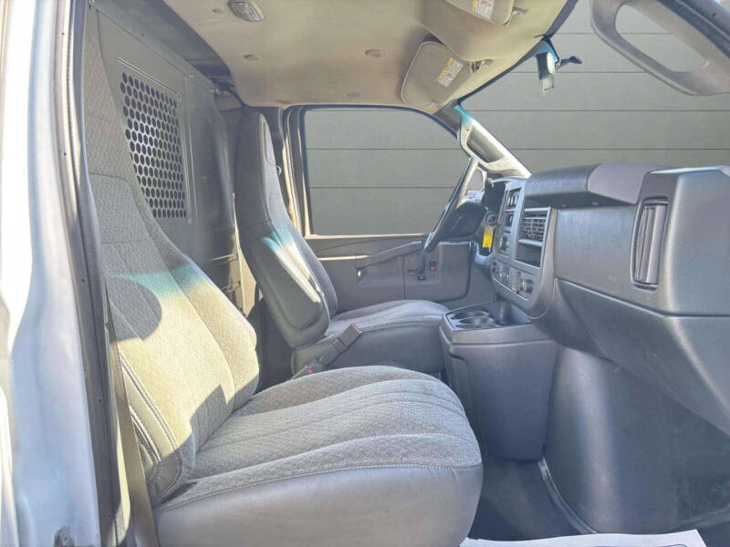 2021 Chevrolet Express 2500