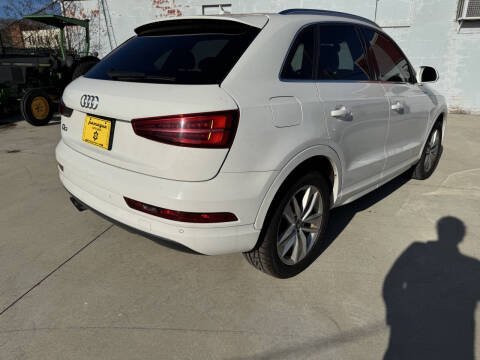 2017 Audi Q3 2.0T Premium Plus