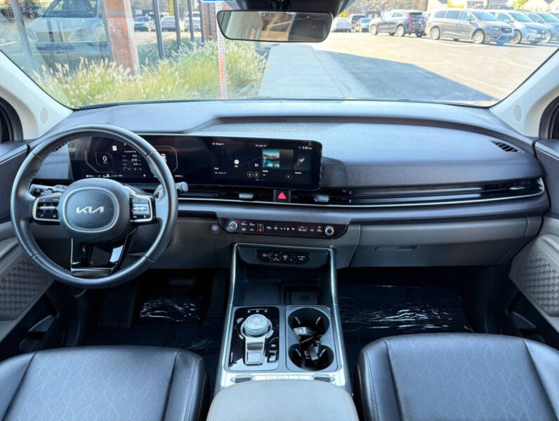 2025 Kia Carnival Hybrid SX