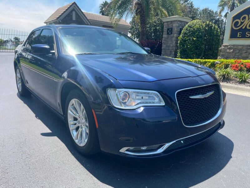 2017 Chrysler 300 Limited