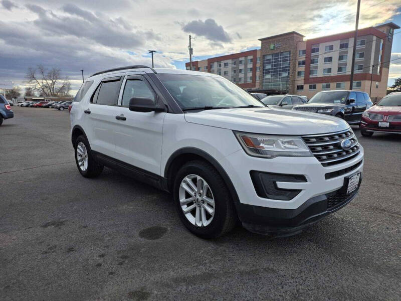2017 Ford Explorer