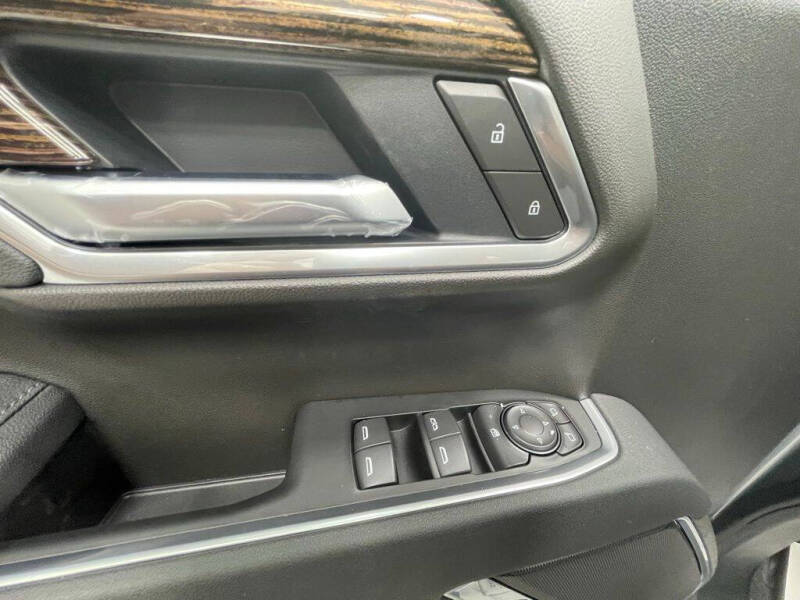 2026 GMC Sierra 1500 Elevation Standard