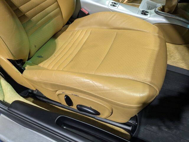 2000 Porsche 911 Carrera 4