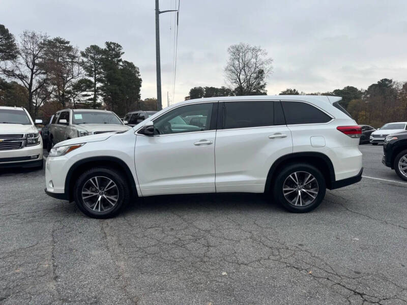 2017 Toyota Highlander LE