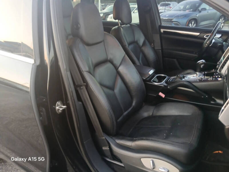 2011 Porsche Cayenne Tiptronic