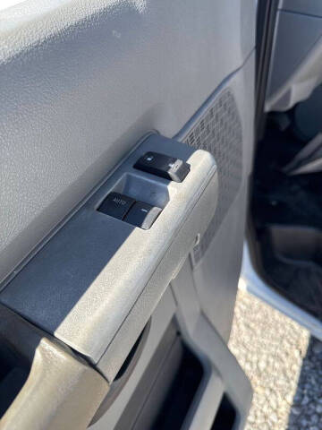 2011 Ford E-Series E-350 SD