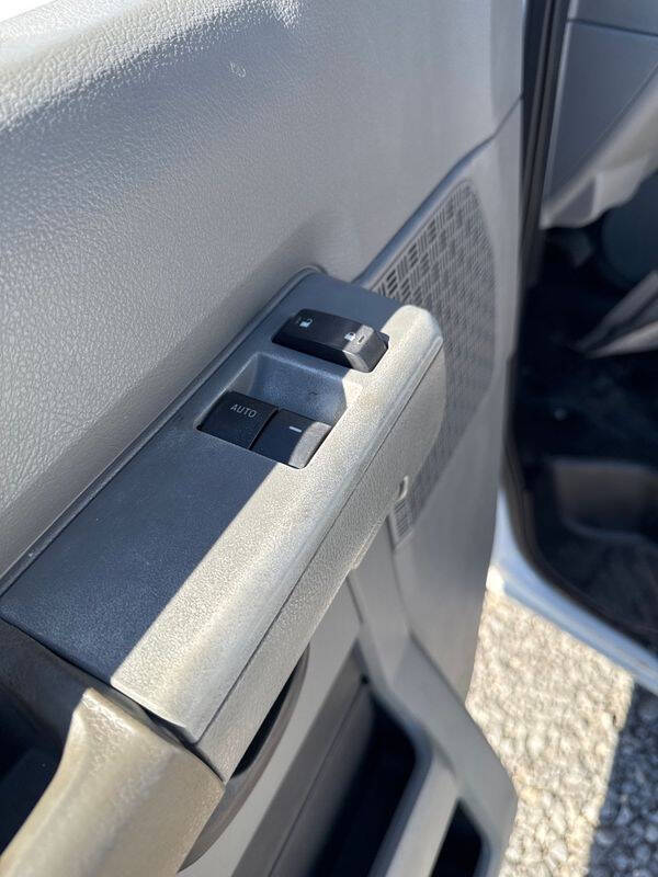 2011 Ford E-Series E-350 SD