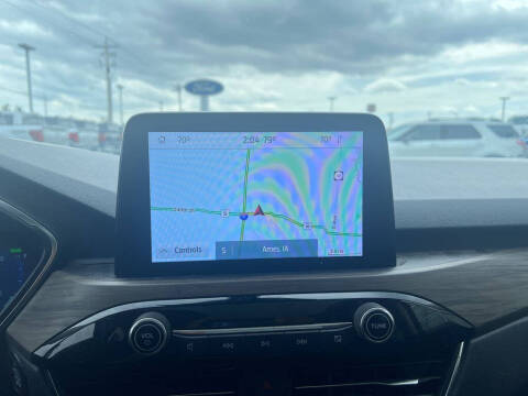 2020 Ford Escape Hybrid Titanium