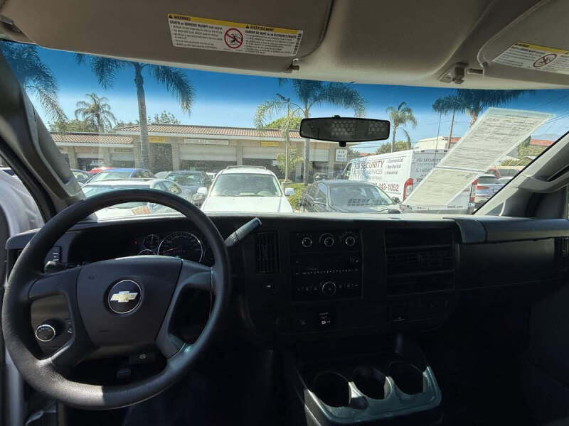 2017 Chevrolet Express 2500