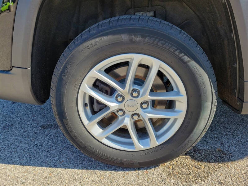 2023 Jeep Grand Cherokee L Laredo