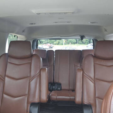 2017 Cadillac Escalade Luxury