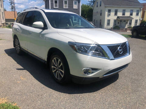 2013 Nissan Pathfinder for sale at Legacy Auto Sales in Peabody MA