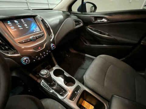 2018 Chevrolet Cruze LT Auto