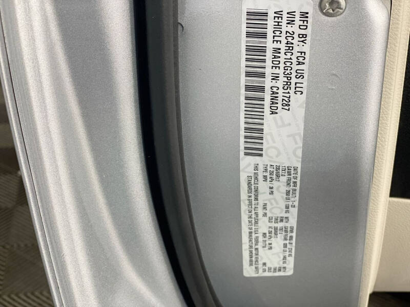 2023 Chrysler Voyager LX