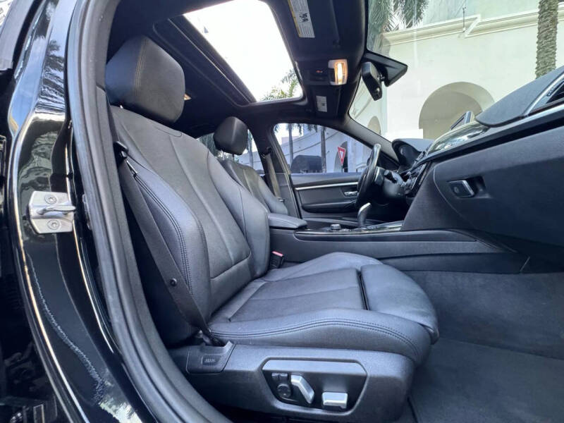 2018 BMW 3 Series 330i