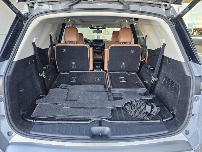 2022 Nissan Pathfinder Platinum