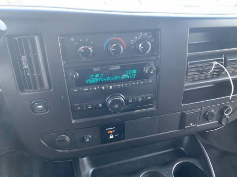 2017 GMC Savana 2500