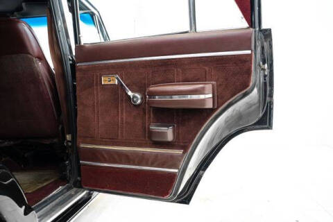 1987 Jeep Grand Wagoneer