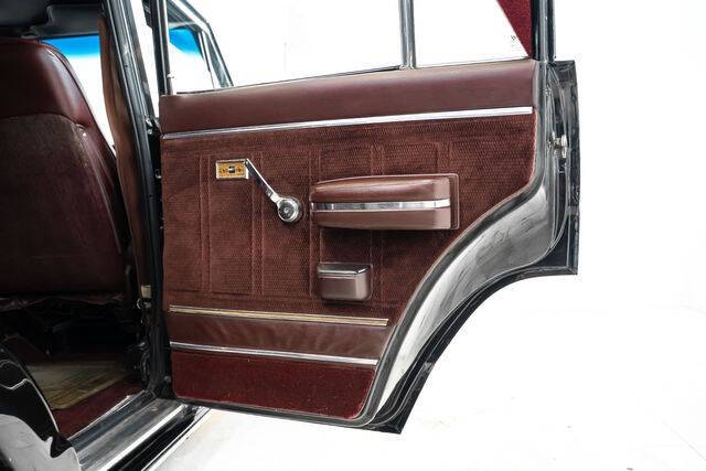 1987 Jeep Grand Wagoneer