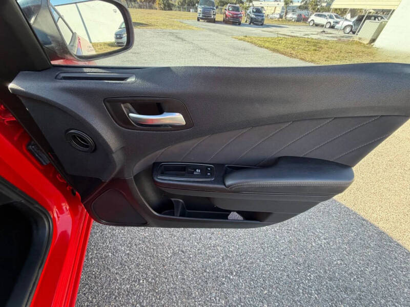 2019 Dodge Charger SXT