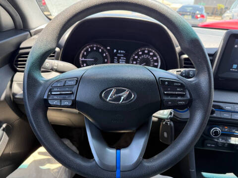 2020 Hyundai Veloster 2.0L