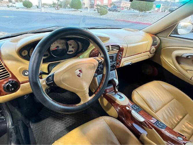 2003 Porsche 911 Carrera