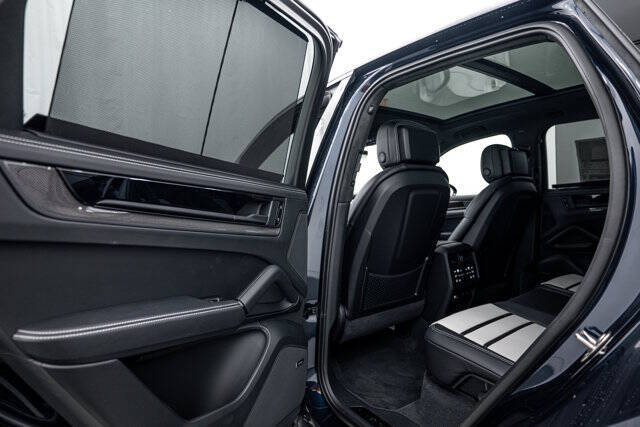 2026 Porsche Cayenne GTS