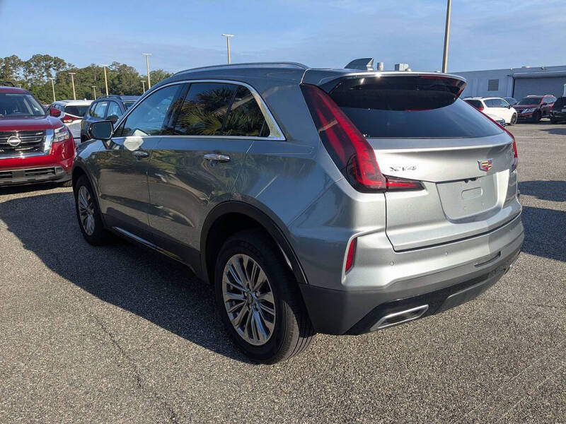 2024 Cadillac XT4 Premium Luxury
