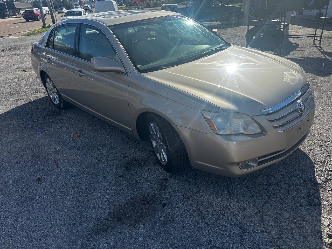 2006 Toyota Avalon for sale at Nova's Auto Center in Fairview Heights, IL