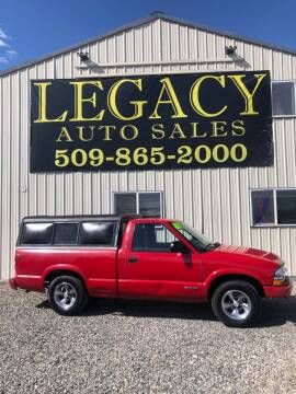 2001 Chevrolet S-10 for sale at Legacy Auto Sales in Toppenish WA