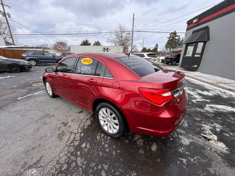 2013 Chrysler 200 for sale at Grand Blanc Auto Group in Flint MI