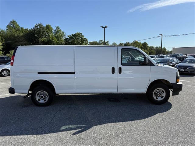 2023 GMC Savana 2500