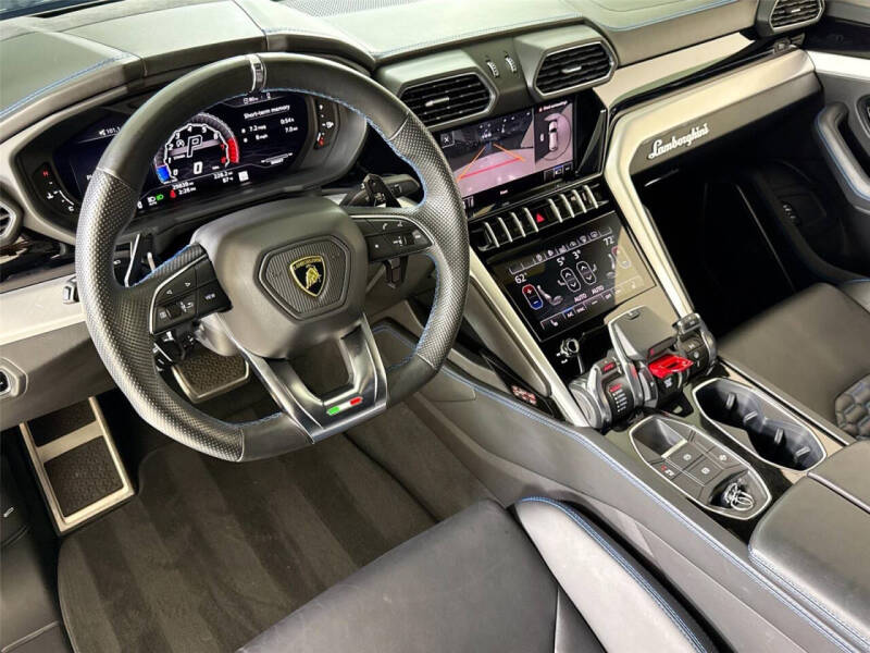 2020 Lamborghini Urus