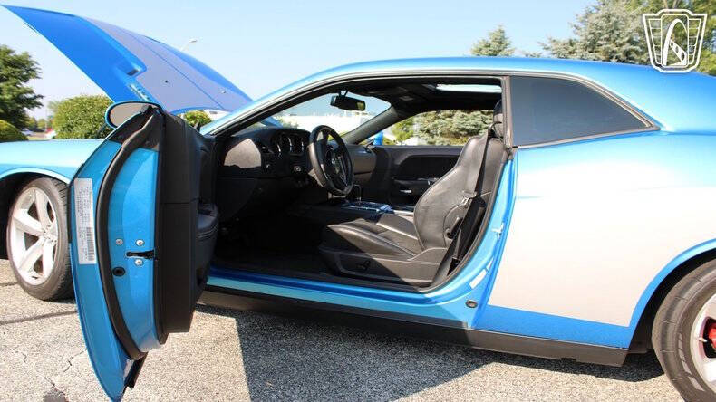 2010 Dodge Challenger SRT8