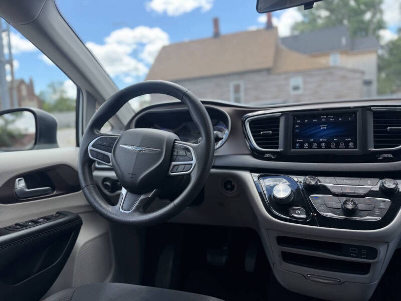 2018 Chrysler Pacifica LX