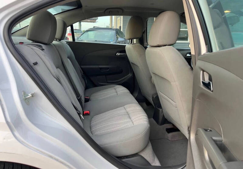 2019 Chevrolet Sonic LT Auto