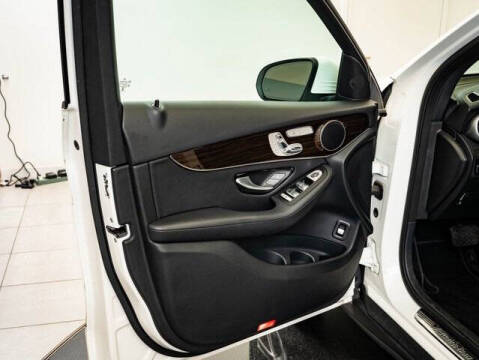 2017 Mercedes-Benz GLC GLC 300 4MATIC