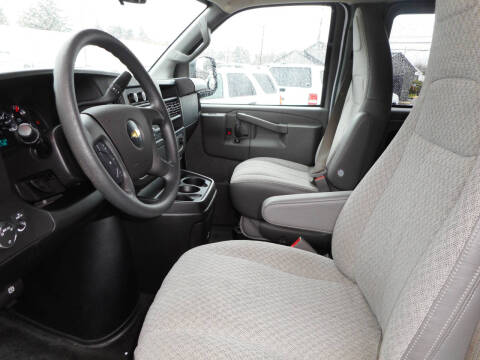 2017 Chevrolet Express LT 3500