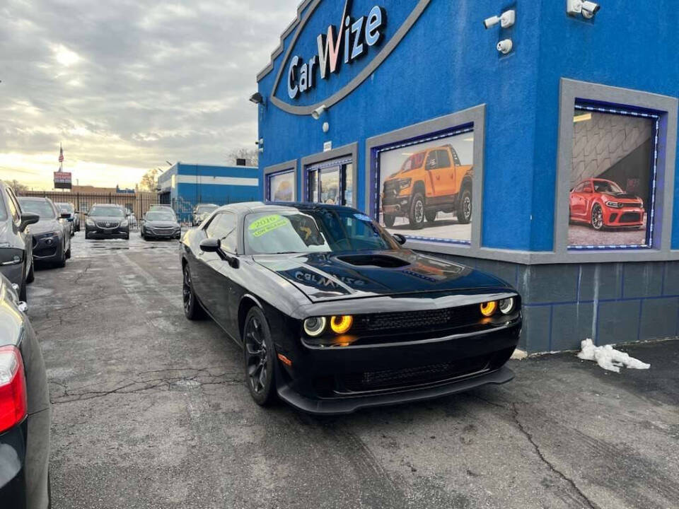 2016 Dodge Challenger Scat Pack's photo