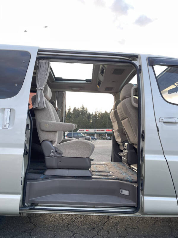 1997 Toyota Granvia