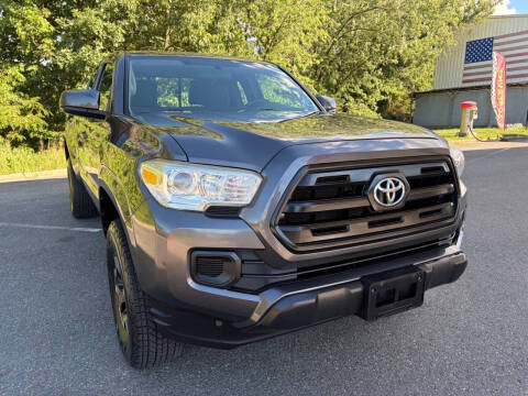 2017 Toyota Tacoma SR