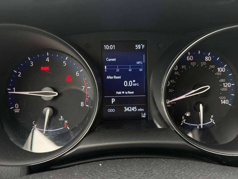 2020 Toyota C-HR LE