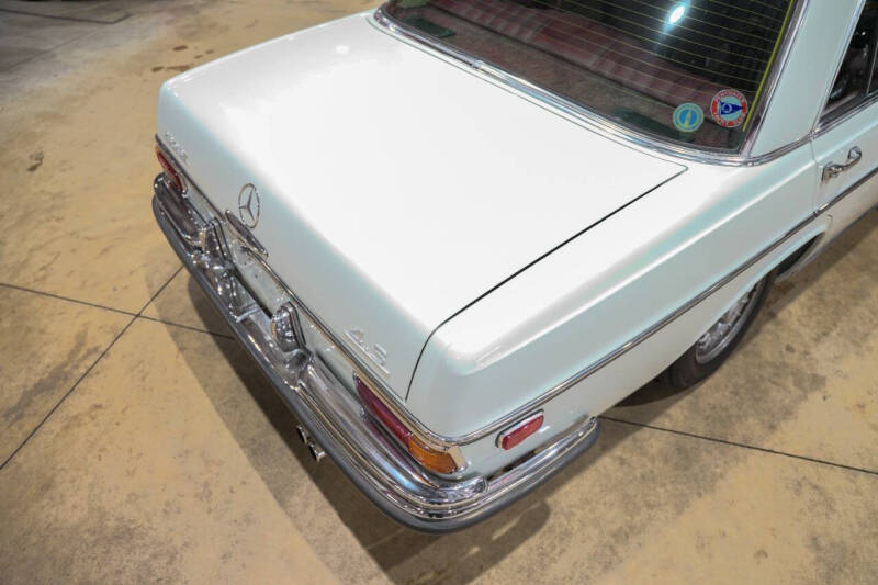 1972 Mercedes-Benz 280-Class