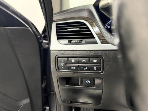 2015 Hyundai Genesis