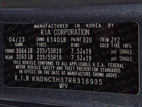 2024 Kia Carnival EX